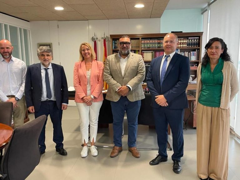 El Gobierno regional participa en una experiencia piloto para prevenir delitos contra la seguridad vial entre jóvenes y adolescentes