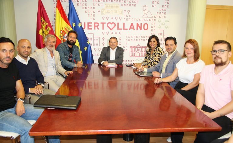El Club Natación Puertollano comienza a programar 50 años de actividad deportiva