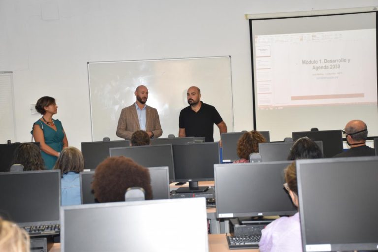 El Gobierno regional implica al personal público de la Administración como agentes de difusión y sensibilización de los Objetivos de Desarrollo Sostenible