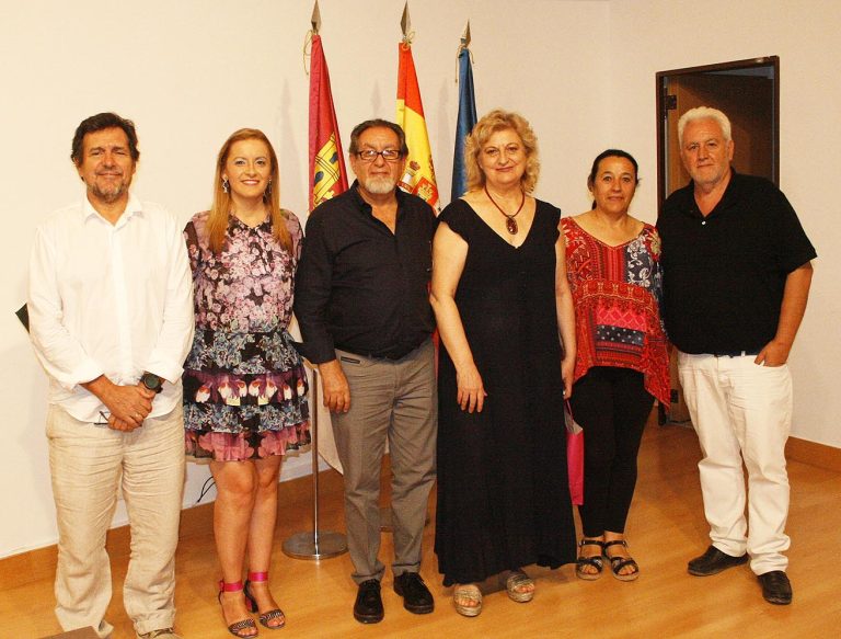 En Valdepeñas “De almas, ditirambos y heridas” fue mucho más que la presentación de un libro