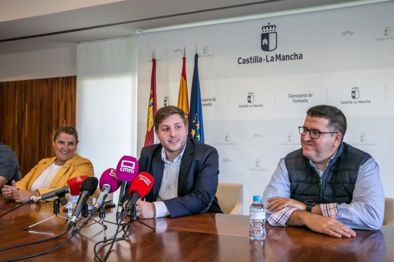 El Gobierno ￼de Castilla-La Mancha y el Pacto por el Ferrocarril celebran los avances en torno a la movilidad que ha planteado el MITMA