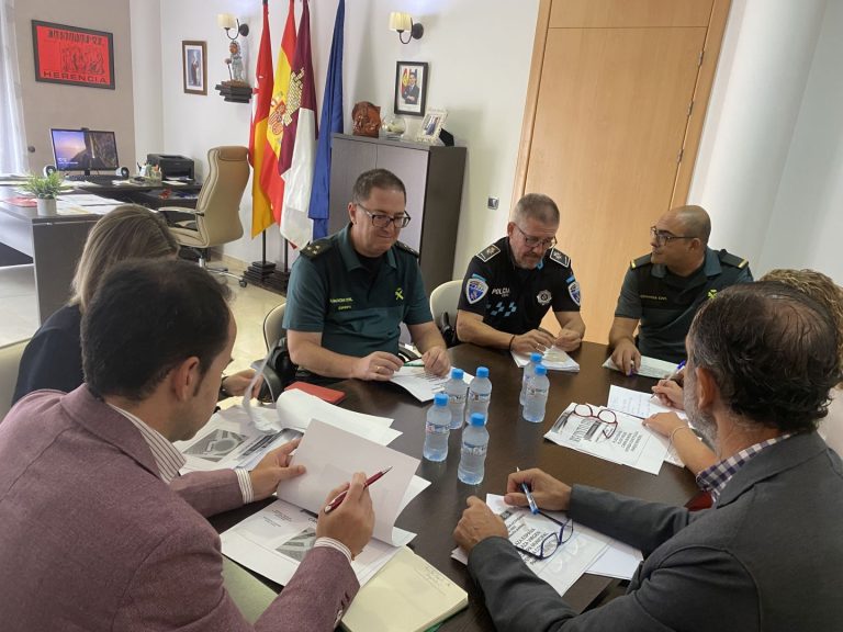 Herencia celebra la Junta Local de Seguridad de cara a establecer el dispositivo especial de Feria