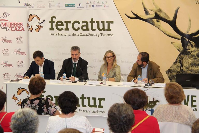 AMFAR pide la retirada de la Ley de Bienestar Animal 