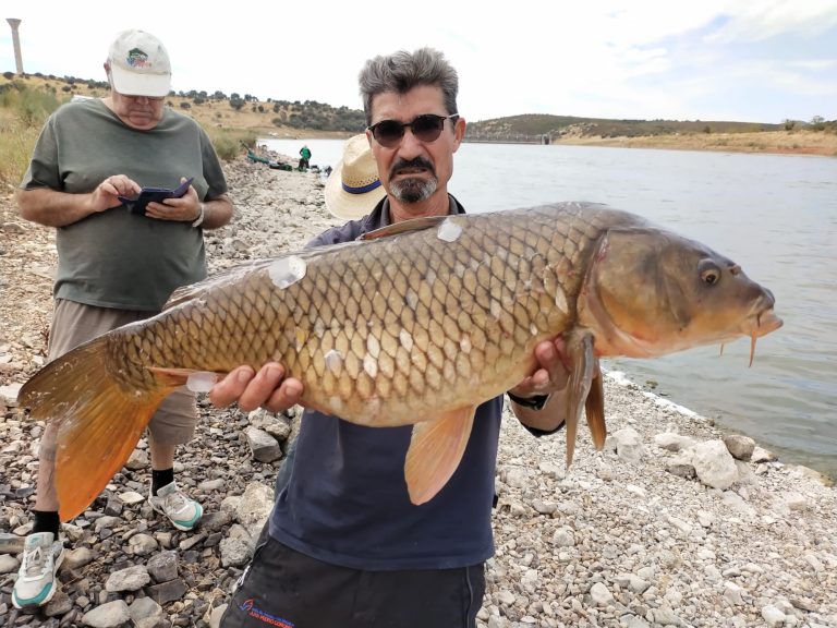 Más de veinte personas han participado en el IV Concurso de Pesca de FERCATUR
