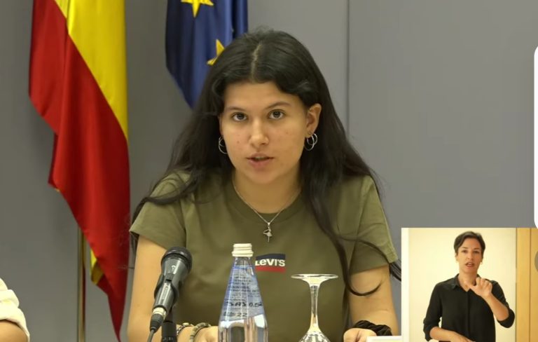 Puertollano: La joven Amnah Martín de Pozuelo participa con la ministra Belarra en la presentación de la Estrategia de Desarrollo Sostenible amigable con la infancia