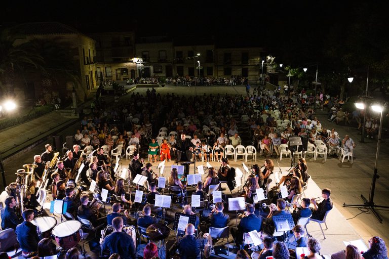 ‘Tributo a Mecano’, grandes toreros y orquestas de primera, entre los platos fuertes de las fiestas de Torralba de Calatrava