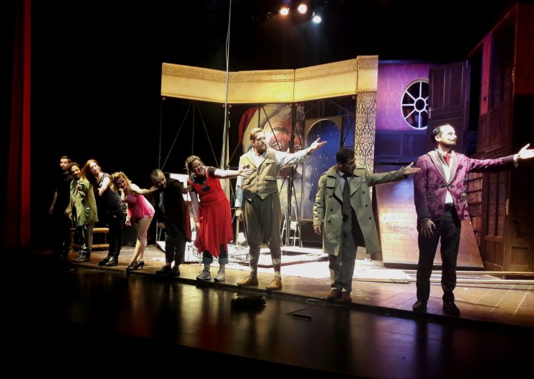 Puertollano: Noche de carcajadas con la delirante comedia «La función que sale mal»