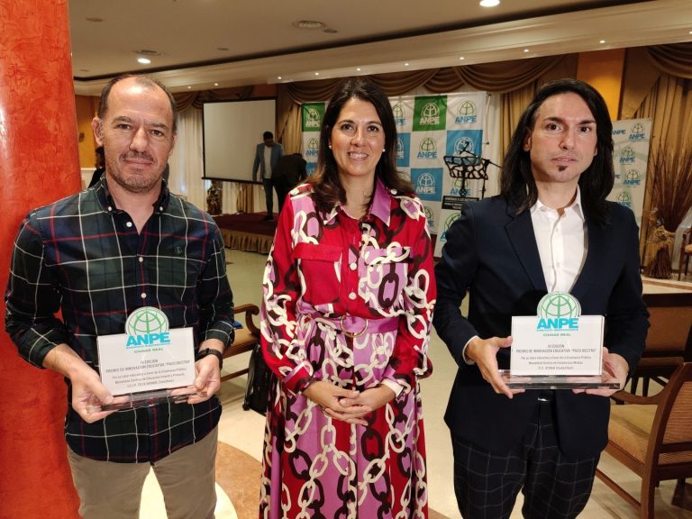 ANPE homenajea a los funcionarios en prácticas y entrega sus premios a la innovación educativa