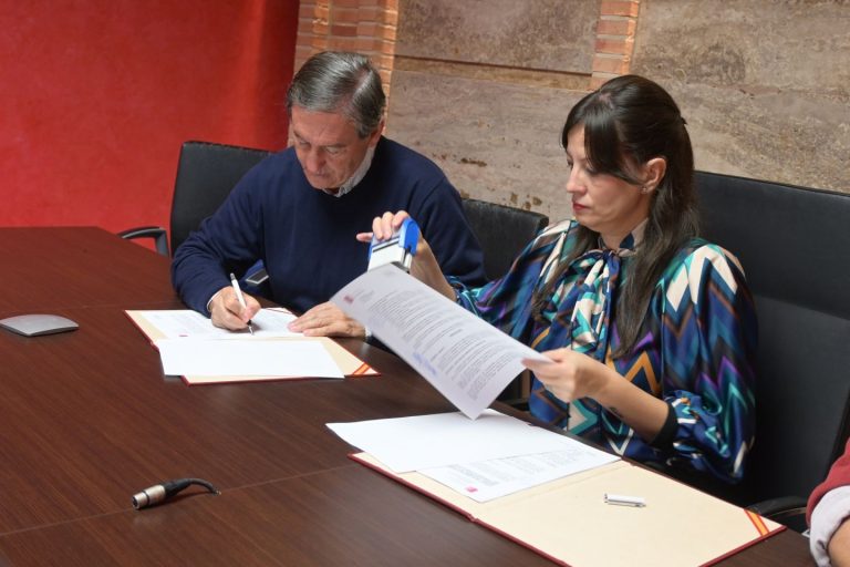 Valdepeñas incrementa hasta los 6.000 euros el convenio anual con Proyecto Hombre