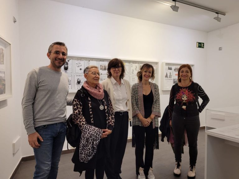 La sala ACUA del Campus de Cuenca alberga hasta el 15 de noviembre la exposición de la II Convocatoria de Mail Art en homenaje a Nel Amaro