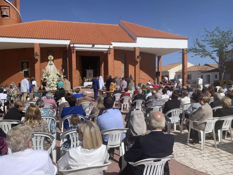 Villamayor de Calatrava festejó un año más su Domingo del Rosario en honor a su patrona