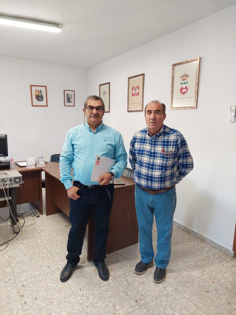 El Sindicato de Trabajadores (STR) se reúne con el alcalde de Cabezarrubias del Puerto