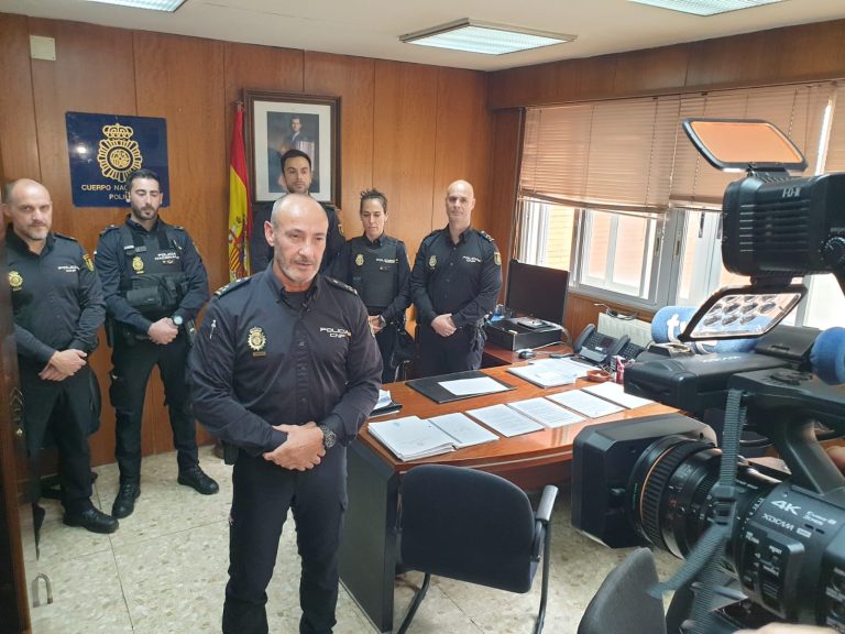 José Antonio Moreno, el excepcional policía nacional de Puertollano que condujo en solitario contra la línea de tiro para salvar vidas en Argamasilla