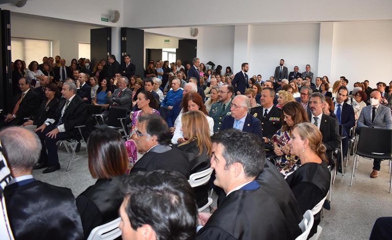 La alcaldesa de Ciudad Real asiste a los actos conmemorativos del Colegio de Abogados de Ciudad Real por el día de su patrona Santa Teresa de Jesús