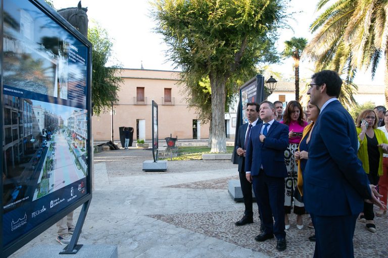 El Gobierno regional destaca que ya son más de 300.000 las personas que han pasado por las actividades para celebrar el 40 aniversario del Estatuto