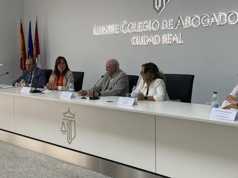 El Gobierno regional aboga por una mayor concienciación y por tejer alianzas para avanzar en el fin de la trata con fines de explotación sexual