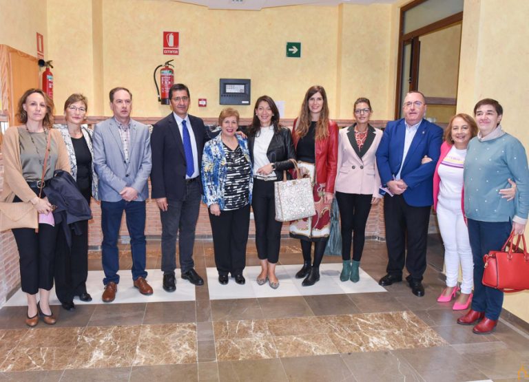Caballero apoya a las mujeres de la comarca de Almadén como eje que fomenta la dinamización social y el anclaje al territorio