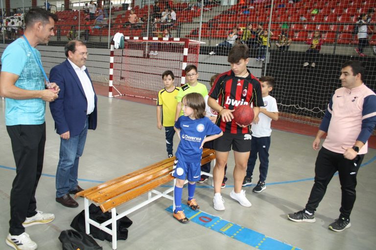 Puertollano: Escolares de dieciocho colegios juegan al atletismo con el Patronato de Deportes