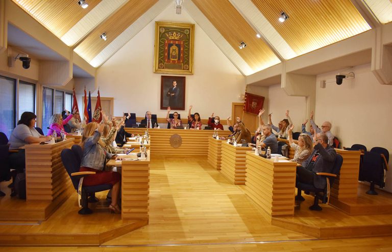 El Ayuntamiento de Ciudad Real aprueba mejorar el alumbrado de la Vía Verde y gratificaciones para el área de personal