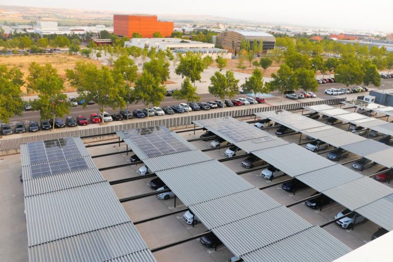 El SESCAM avanza en el plan estratégico de ahorro y mejora de la eficiencia energética en sus centros con la puesta en marcha de nuevas acciones