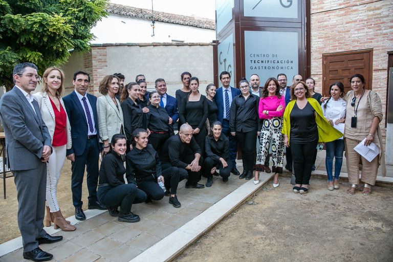 El presidente García-Page subraya “el récord absoluto histórico de la hostelería” en Castilla-La Mancha gracias al impulso de la gastronomía
