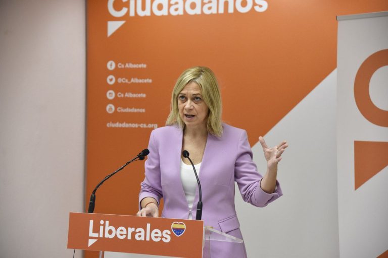 Picazo defiende la moción de censura contra Sánchez: «La indignación pasiva no sirve de nada»