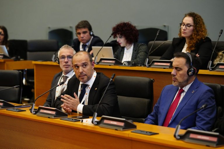 Los parlamentos regionales europeos premian el I Foro sobre Accesibilidad y Discapacidad que las Cortes celebraron en junio en Toledo