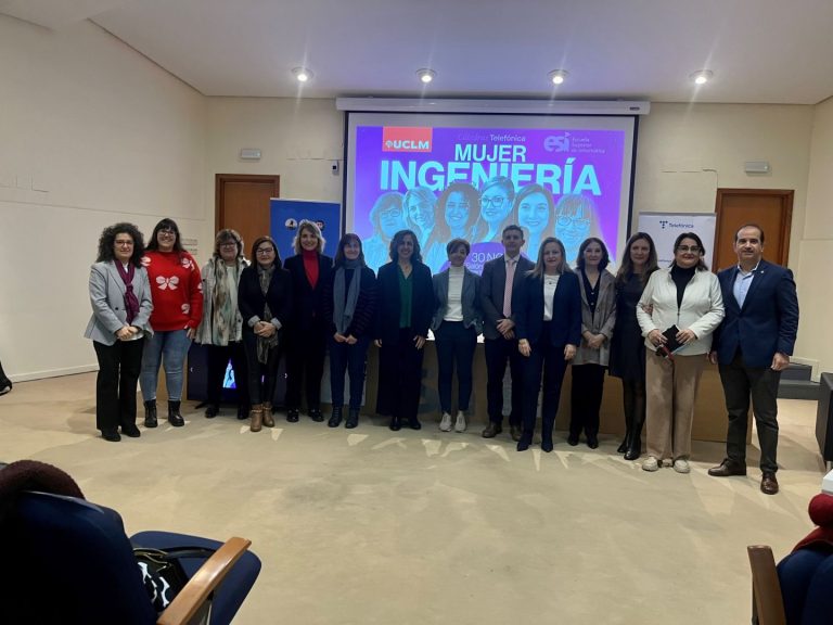 La Escuela Superior de Informática de la UCLM promueve el debate sobre la presencia de las mujeres en las ingenierías