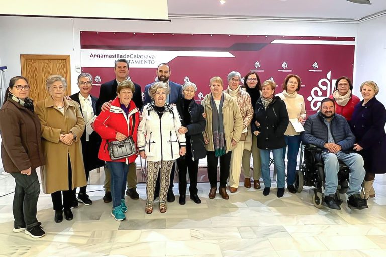 Gran emotividad y gratitud en la disolución de la Asociación de Viudas de Argamasilla de Calatrava