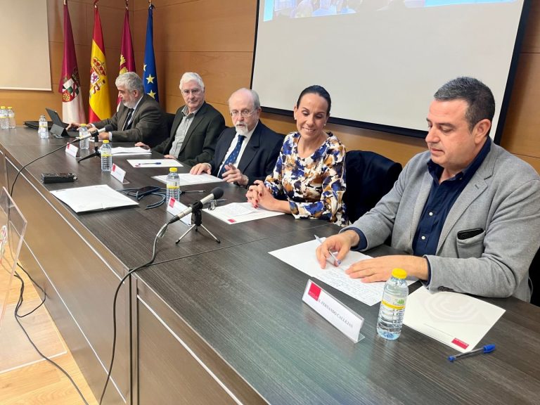 La Academia de Ciencias Sociales y Humanidades recibe en la UCLM al presidente del Real Instituto Elcano