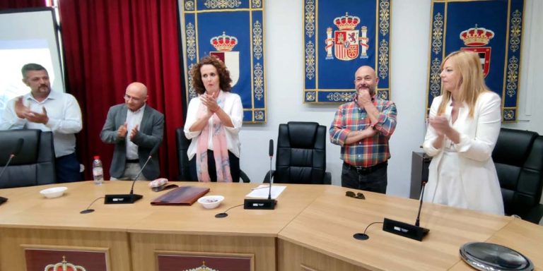 Firmado en Viso del Marqués el contrato de adjudicación de obras y gestión del futuro Centro Residencial Mixto de Mayores y Centro de Día