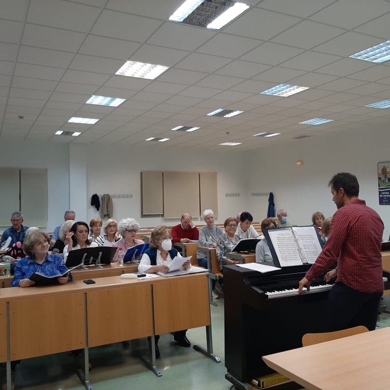 La Coral Polifónica de Puertollano prepara los conciertos de Navidad y anima a unirse a ella a quien le guste cantar