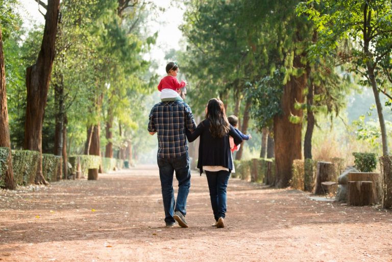 El Gobierno regional ofrece apoyo especializado a 178 familias adoptantes mediante el Programa regional de Apoyo a la Postadopción