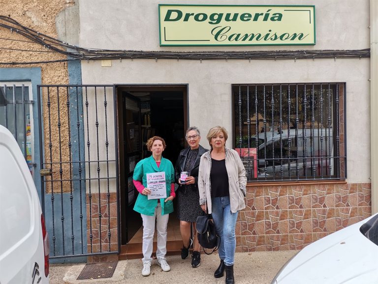 El gesto solidario de una pequeña tienda de Argamasilla de Calatrava consigue recaudar 1.000 euros contra el cáncer