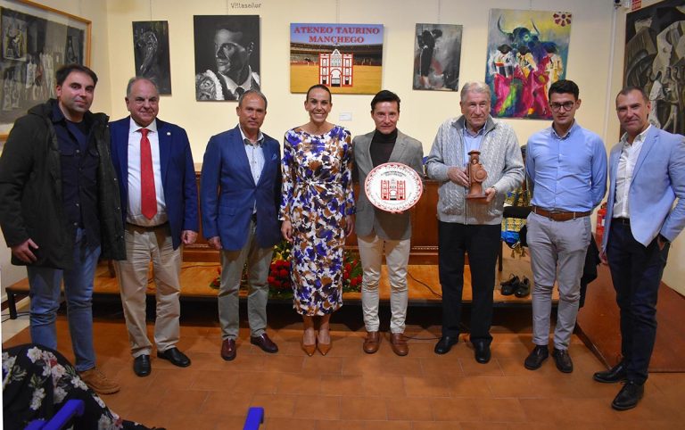 Exitosa clausura del XXXIV ciclo de conferencias “Los toros en la cultura” organizado por el Ateneo Taurino Manchego