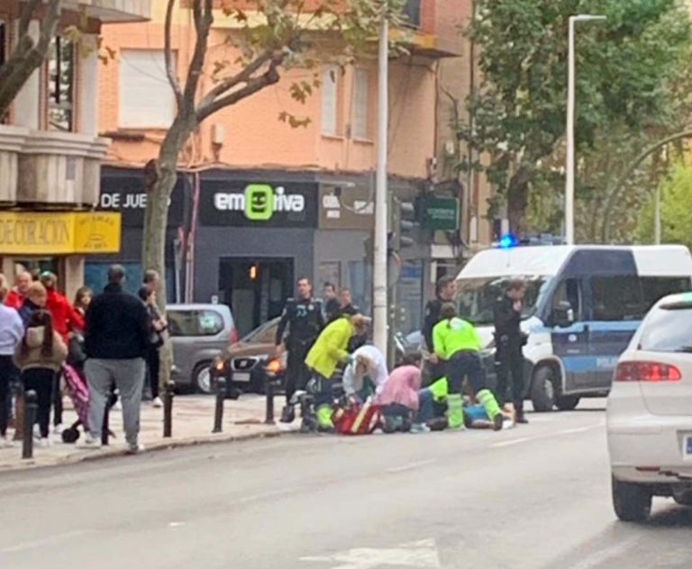 Puertollano: Una mujer es atropellada por una moto en un paso de peatones de la Avenida Primero de Mayo