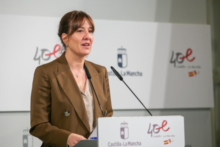 El Gobierno de Castilla-La Mancha destina 17,6 millones de euros a la mejora de la financiación de plazas residenciales de mayores