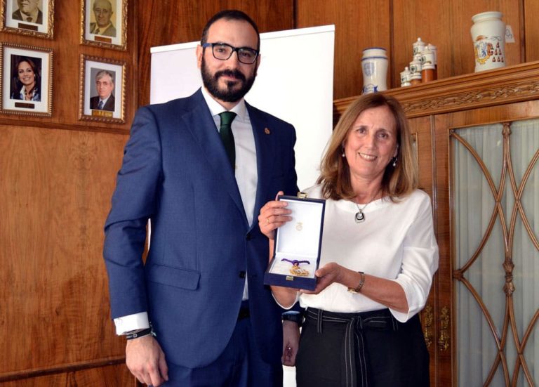 El COF de Ciudad Real nombrará Colegiada Distinguida a Eloísa Adrados Torres y Colegiado de Honor a Laboratorio Cinfa