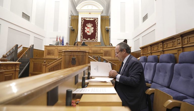 El Pleno rechaza la enmienda del PP a la totalidad del proyecto de Presupuestos de la Junta para 2023