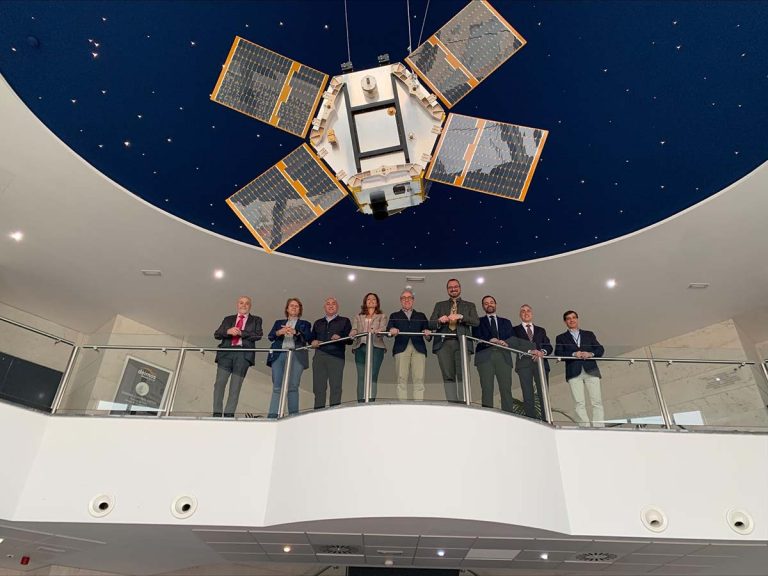 El Comité Ejecutivo de la Cámara de Comercio celebra su sesión en las instalaciones de Elecnor Deimos en Puertollano