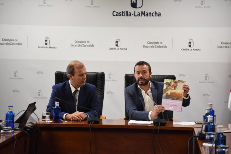 El Gobierno regional duplica el importe destinado a programas de movilidad sostenible con 17 millones de euros para financiar vehículos eléctricos y puntos de recarga 