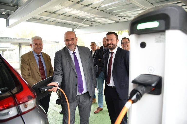 El Gobierno regional aprueba el Plan de medidas urgentes de ahorro energético para la Administración y el sector público con actuaciones “responsables y ejemplarizantes”