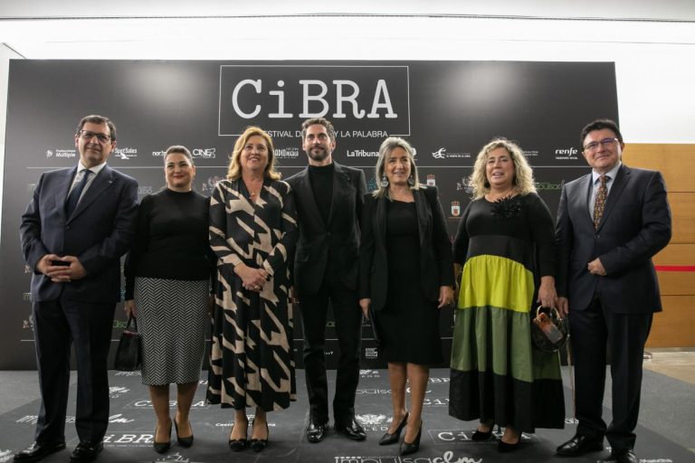 Un total de 21 entidades se beneficiarán este año de las ayudas a la producción de cortometrajes, largometrajes y elaboración de guiones del Gobierno regional