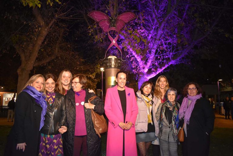 Ciudad Real dedica una escultura en forma de mariposa a las víctimas de violencia machista