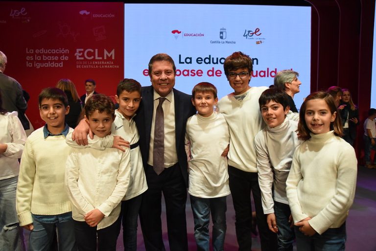 El Consejo de Gobierno aprobará el martes una Oferta Pública de Empleo de 1.700 plazas de las que 676 son para el Cuerpo de Maestros de 2024