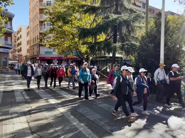 Más de 1.200 participantes recorren Puertollano por la promoción de la salud en la iniciativa ‘7000pasosX’ de la Consejería de Sanidad