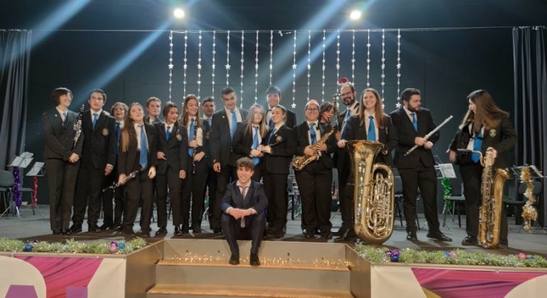 La Agrupación musical de Corral de Calatrava abre paso a la Navidad