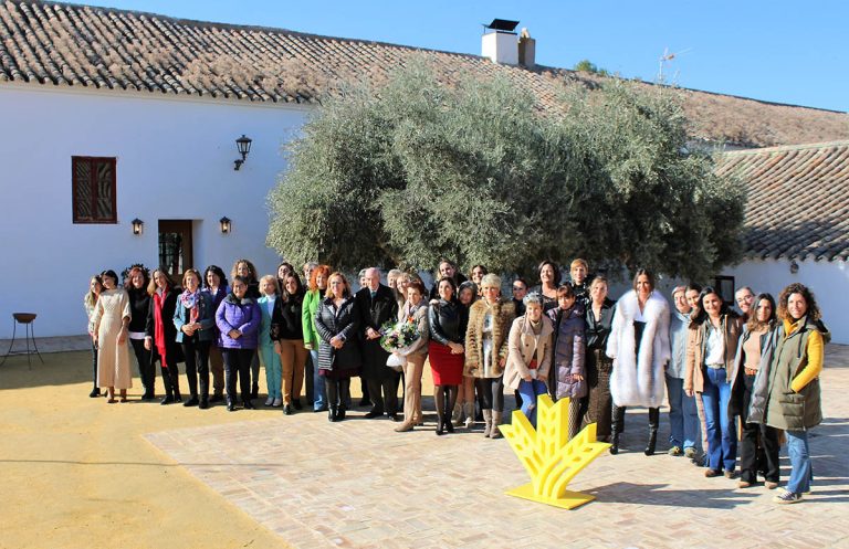 Olmedo ofrece la colaboración del Gobierno regional a las iniciativas en apoyo de la igualdad que pone en marcha la Fundación Globalcaja HXXII