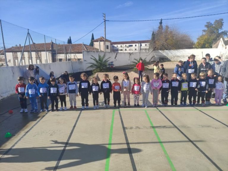 Puertollano: Los alumnos de Inmaculada Enpetrol recaudan 624 euros para la AECC en su segunda Carrera Solidaria