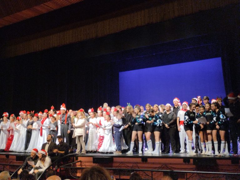 Ciudad Real: La Agrupación Musical felicitó la Navidad con un original y artístico concierto